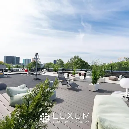 Exclusive Penthouse On 18th Floor! * Reval